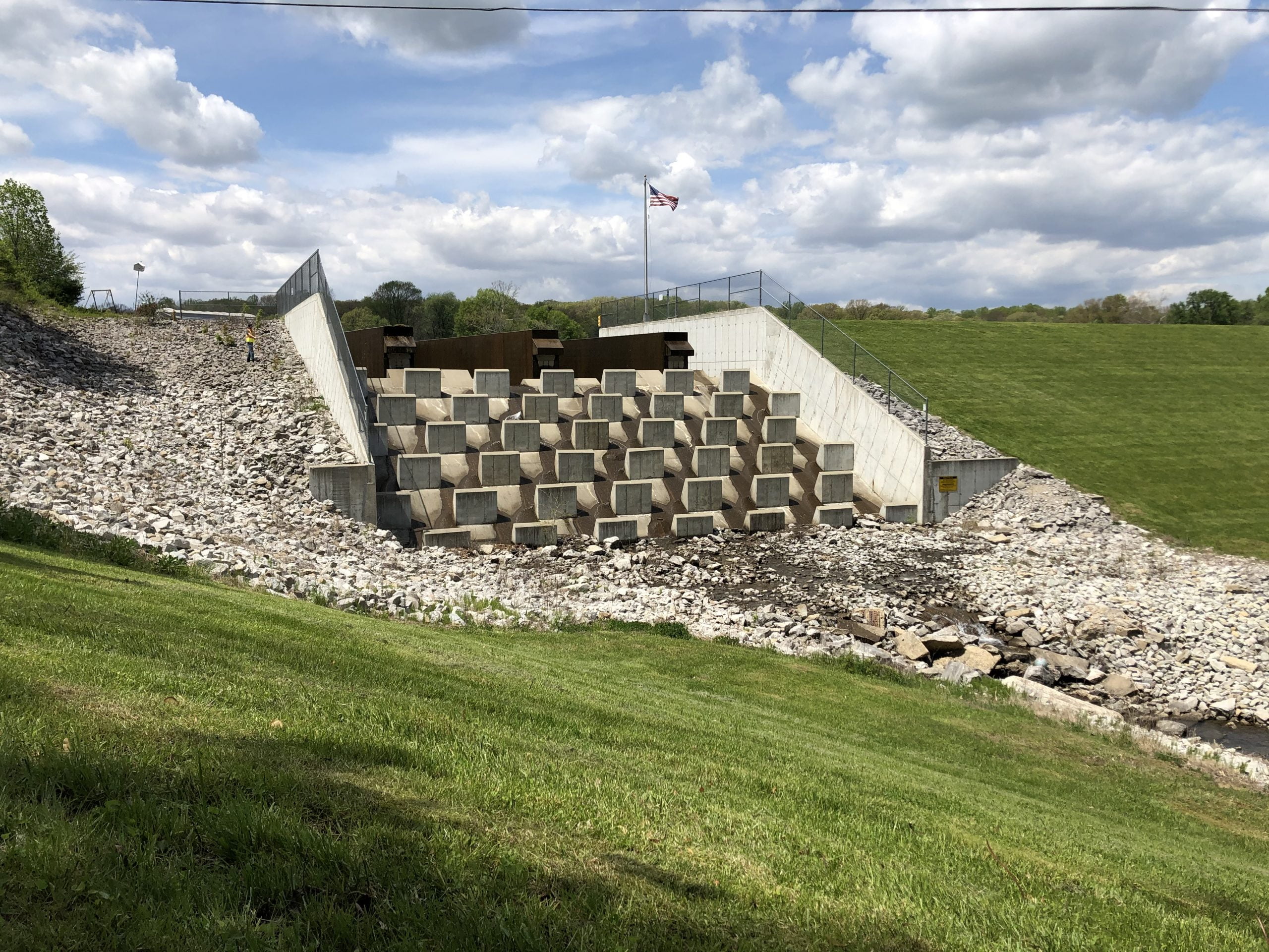 Lake Edgewood Dam RLTurner Corporation